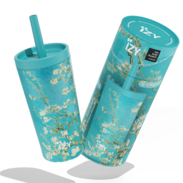  Almond blossom-patterned tumbler with straw, 500 ml capacity, made of durable plastic material.