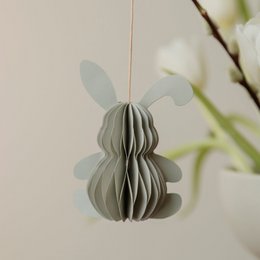  Gray paper pendant in the shape of a rabbit, suitable for Easter decoration.