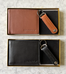 Genuine leather wallet and bottle opener keychain set in luxury gift box. Available in brown and black colors. Ideal for Father's Day or as a gift for men.
