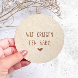 Wij krijgen een baby - houten cirkel