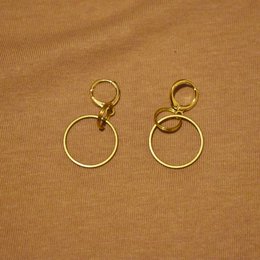 Boucles d'oreilles Welcome Huggie