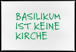Rectangular magnet with text "BASILIKUM IST KEINE KIRCHE" (Basil is not a church) in green handwritten style.