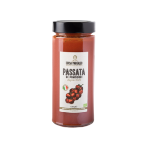 Luisa Pantaleo Organic Regina Tomato Purée, made in Italy