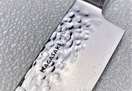 Nagasaki håndhamret Santoku-kniv