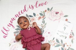 Lulujo Baby's First Year - All you need is Love