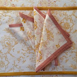 Serviette 'Blume' Rosa/Ocker