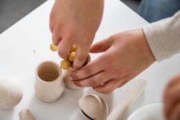 Creatieve rammelaar “Otto” Vullen & schilderen | Doe-het-zelf | natuur hout | Kinderspeelgoed | Montessori | Waldorf | muziekinstrument | vanaf 3 jaar | 100% gemaakt in Duitsland