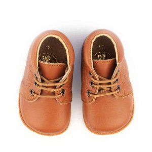 Babystiefel aus Leder in braun