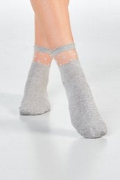 Gray socks with polka dot pattern, available in sizes 35/38, 39/42, and 43/45.