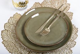 Goldene Eichenblattplatte