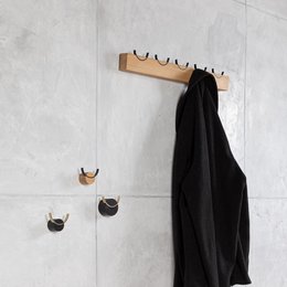 Gancio da parete DEER, rovere, nero