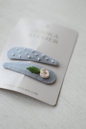 Barrettes à cheveux feuille de rose bleue + pois
