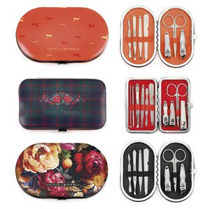 Manicure set with personalized print