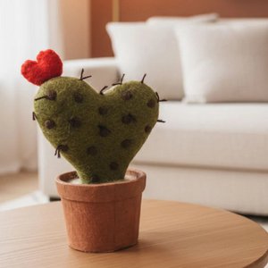 Heart Cactus in Felt Pot – New Heidi Handcrafted Decoration