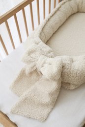 Babynest mit Schleife / Bouclé-Babynest - 2-Farben-Kopie