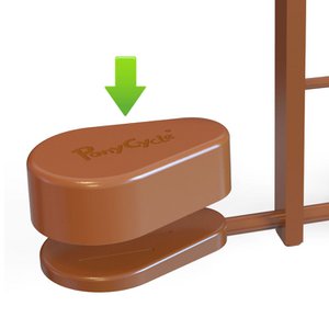 Das PonyCycle Model U-Pedalpad – Braun und Weiß – erleichtert Kindern das einfache Fahren mit PonyCycle-Spielzeugen