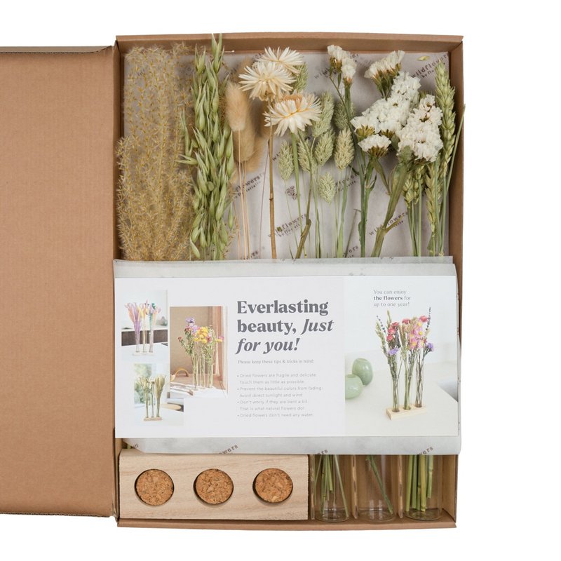 Giftbox - Dried Flowers in Letterbox - With Vases - Natural