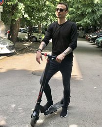 El patinete eléctrico oficial Cruzaa Commuta