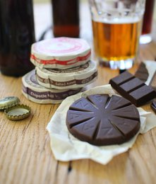 Salted Almond Disc (40% dark) BIO