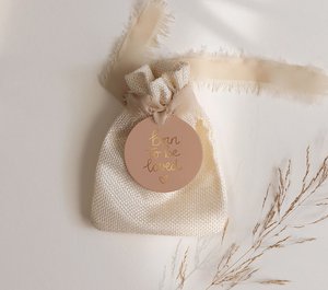 Cadeaulabel | Met goudfolie | Born to be loved