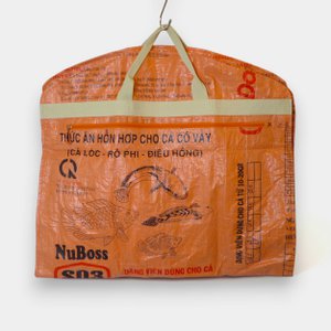 SUIT BAG | Umweltfreundlicher Kleidersack in orange