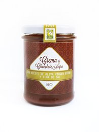Dark chocolate spread with extra virgin olive oil and sea salt. Organic and vegan. 9 jars of 200g each.