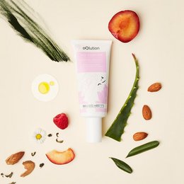 Cream-colored no-stretch product with natural ingredients like aloe vera and peach. Suitable for sensitive skin.