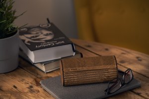 Krea-Wood handmade glasses case made of birch wood with magnets. Brown colour