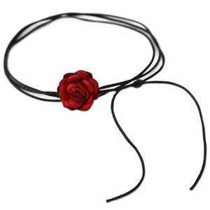 Halsband Blume schwarz rot