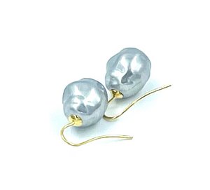 Pearl earrings
