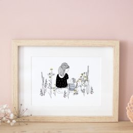 Tarjeta Vegetal Break - Vista posterior Mujer sentada mirando a su hija Top rosa o hijo Top azul rayado y plantas