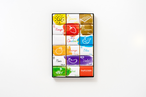 "Color" box - 72% or milk dark chocolate 35%