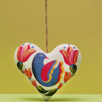 Vanilla heart with a purple bird