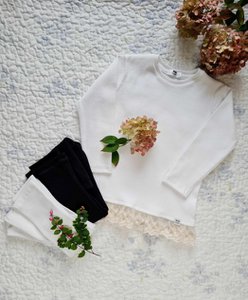 3117DR E Ecru blouse met kanten peplum