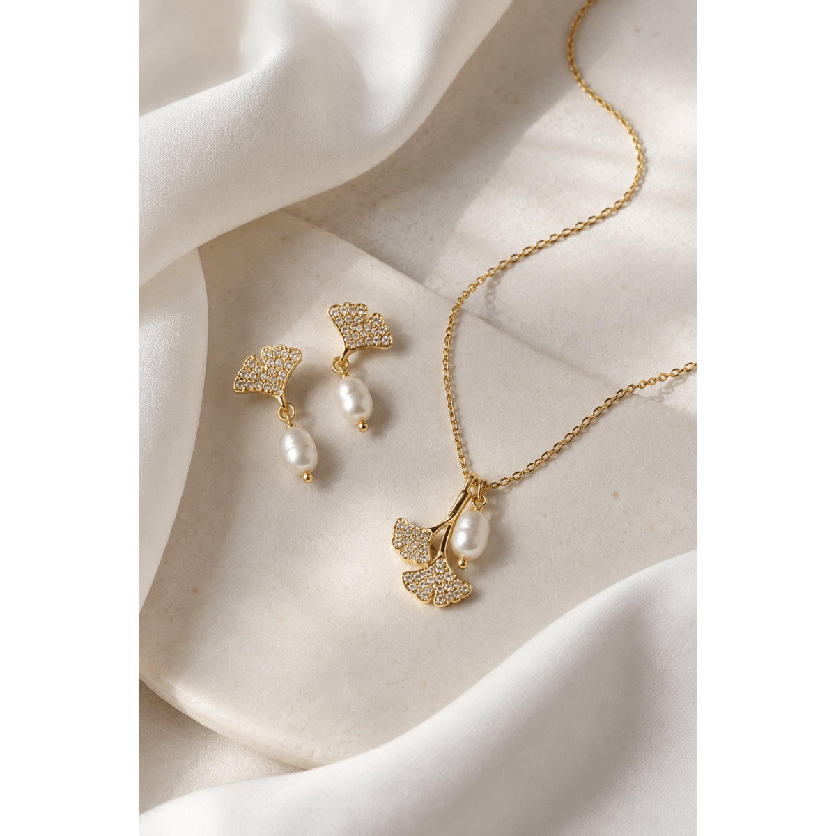 GINKGO PEARL DROPS - Boucles d'oreilles avec perle naturelle