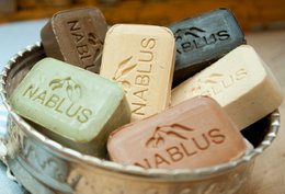 Nablus Soap Savon à l'huile d'olive biologique Rose de Damas, 100g