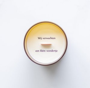 Candle Secret - 'Wij verwachten een klein wondertje / We expect a small miracle'
