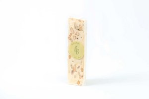 Nougat mit Honig, Mandeln, Pistazien und Haselnüssen (100g Riegel)