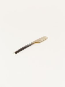 Set mit 6 Buttermessern "Baguette" aus marmoriertem Schwarzhorn