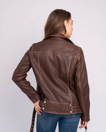 Berlin │ Übergroße Lederbikerjacke