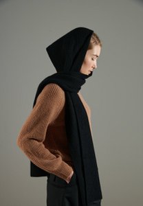 UNI 10 4-thread English rib scarf in black cashmere