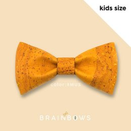Bright yellow bow tie with small speckles, suitable for kids. Made of sustainable cork material.