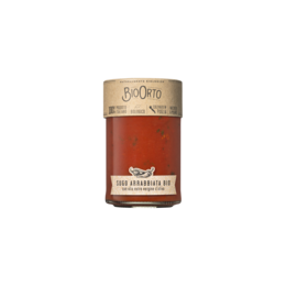 Organic tomato sauce Arrabbiata in a 370 ml glass jar. Made with high-quality ingredients, this pasta sauce has a bold, spicy flavor.