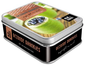 Schauen Sie sich das Kochen von Smoothies an