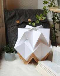 Lampada da Tavolo Origami in EcoLegno e Carta - misura S