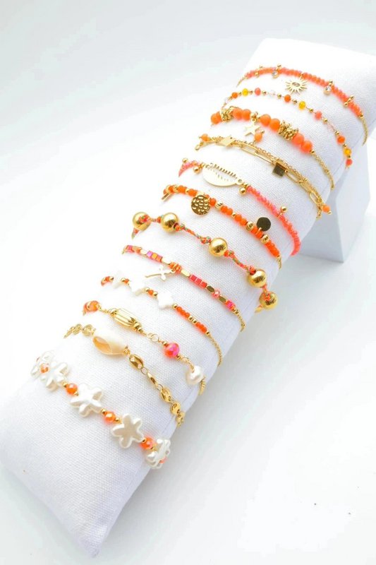 Veel sieraden met display