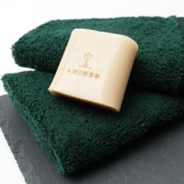 Sapone viso Nirvana di Aninsu | cosmetici naturali certificati | fatto a mano vegano senza plastica | con oli biologici | Pulizia e cura | con curcuma e olivello spinoso | profumo unico | 60 g