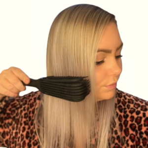 Anti-tangle hair brush - For all hair types - YOSMO