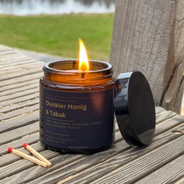 Candela di cera di soia al miele scuro e tabacco