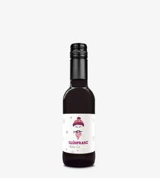 Red mulled wine in a small 0.25 l bottle. Warm, spiced wine perfect for cold winter days.